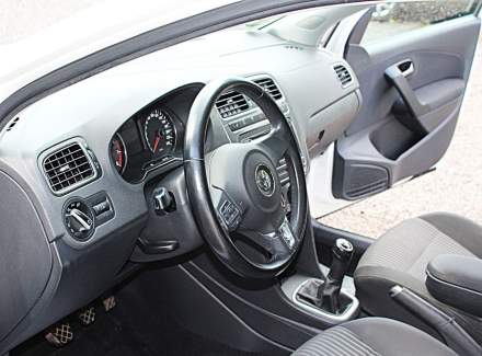 Volkswagen - Polo