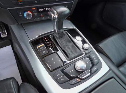 Audi - A6