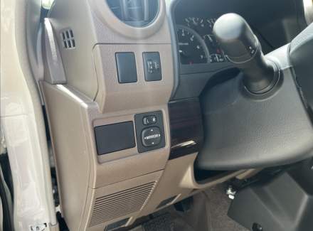 Toyota - Land Cruiser