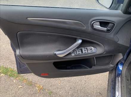 Ford - Mondeo