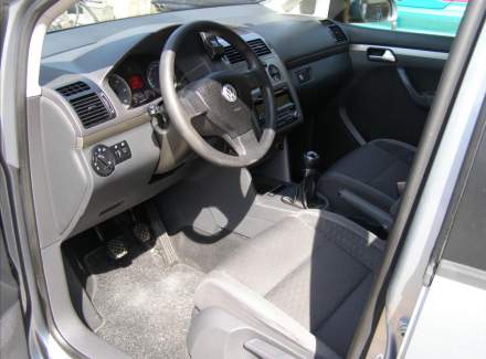 Volkswagen - Touran