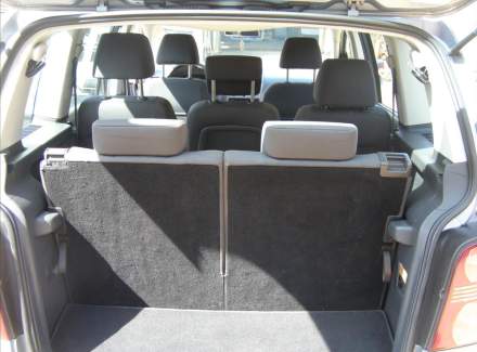 Volkswagen - Touran