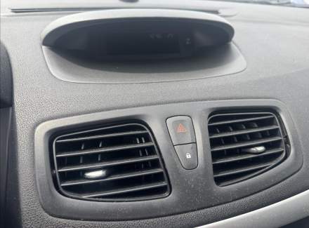 Renault - Fluence