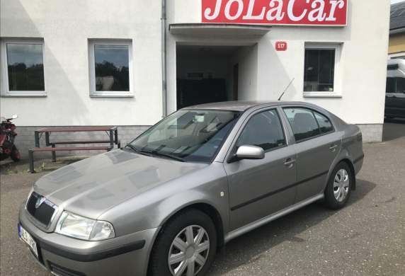 Škoda - Octavia