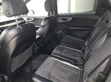 Audi - Q7
