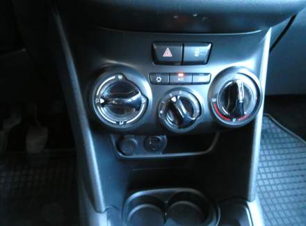 Peugeot - 208