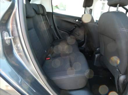 Peugeot - 208