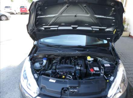 Peugeot - 208