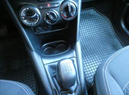 Peugeot - 208