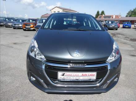 Peugeot - 208