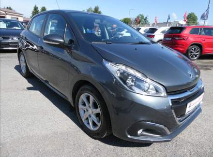Peugeot - 208