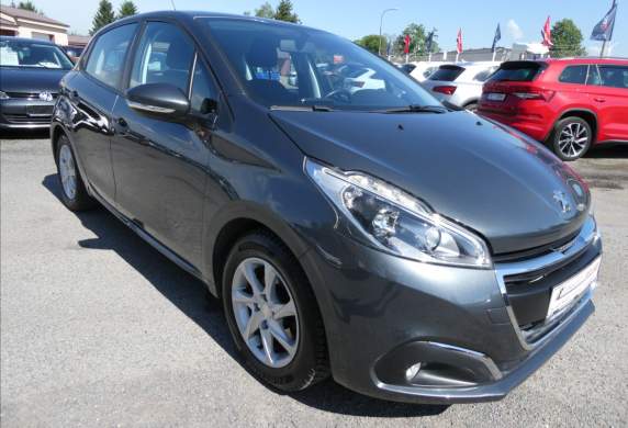 Peugeot - 208