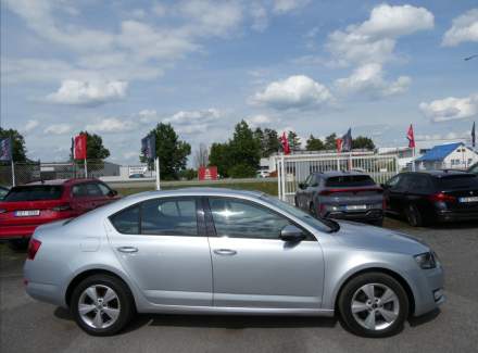 Škoda - Octavia