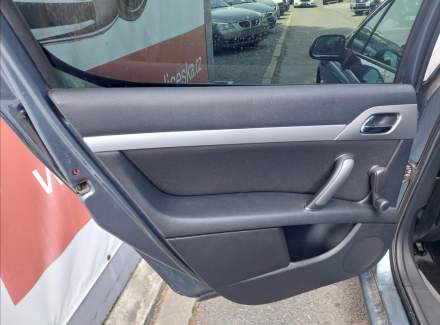 Peugeot - 407