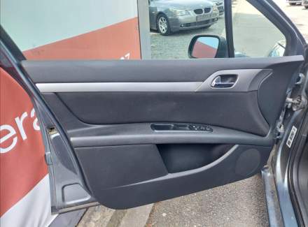Peugeot - 407