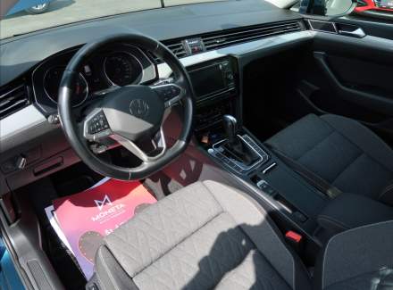 Volkswagen - Passat