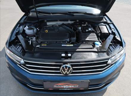 Volkswagen - Passat