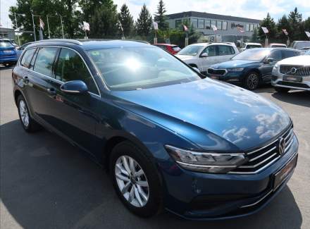Volkswagen - Passat