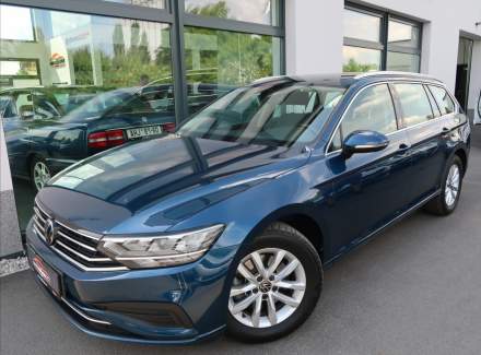 Volkswagen - Passat