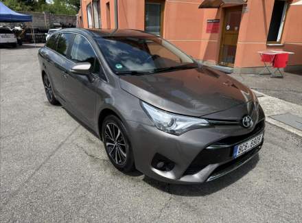 Toyota - Avensis