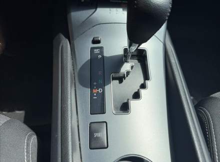 Toyota - Avensis