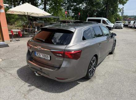 Toyota - Avensis