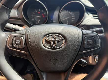 Toyota - Avensis