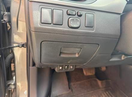 Toyota - Avensis