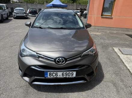 Toyota - Avensis