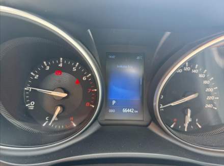 Toyota - Avensis