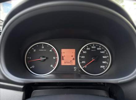 Mitsubishi - L 200