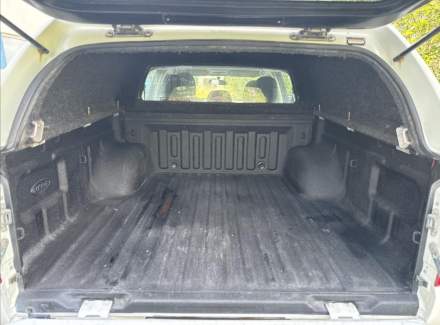 Mitsubishi - L 200