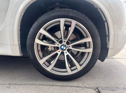 BMW - X5