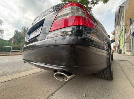 Mercedes-Benz - E-class