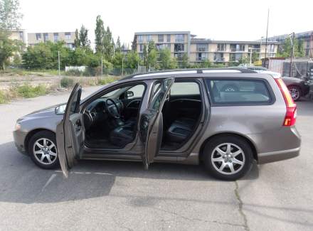 Volvo - V70