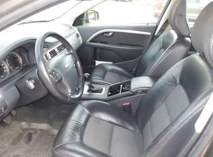 Volvo - V70