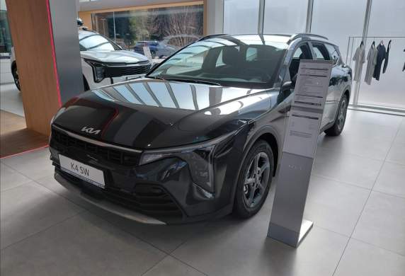 Kia - K4
