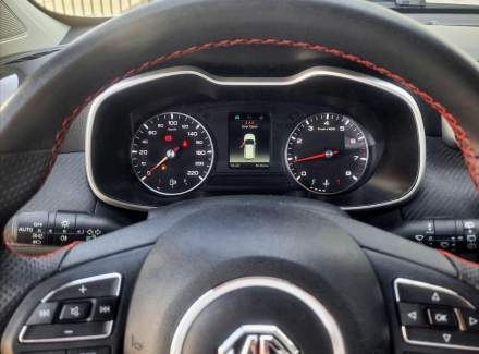 MG - ZS