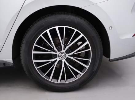 Volkswagen - Touran