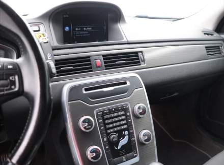 Volvo - V70