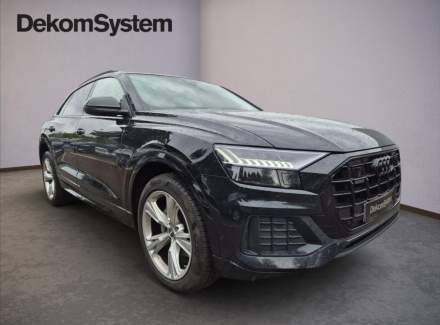 Audi - Q8