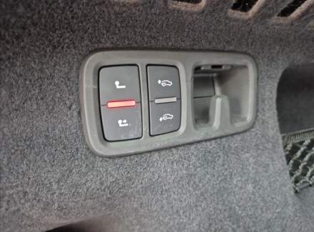 Audi - Q8