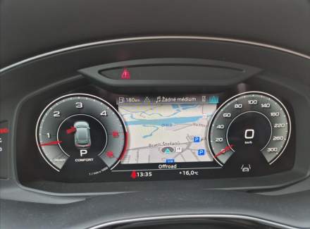 Audi - Q8