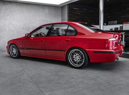 BMW - M5