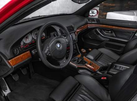 BMW - M5