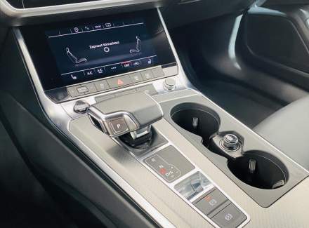 Audi - A6