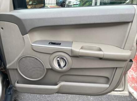 Jeep - Commander