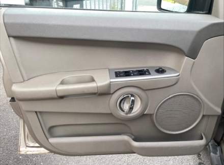 Jeep - Commander
