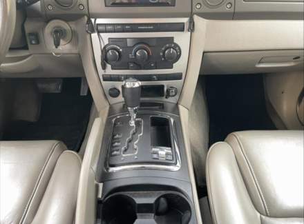 Jeep - Commander