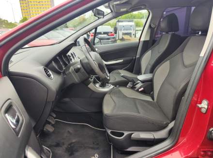 Peugeot - 308